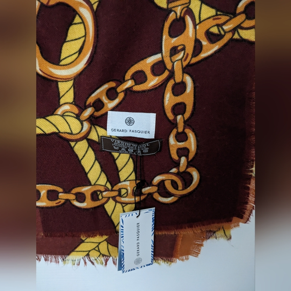 Elegant Chain and Rope Pattern Scarf - Picture 2 of 5
